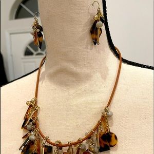 Loft Resin tortoise shell necklace & earrings set